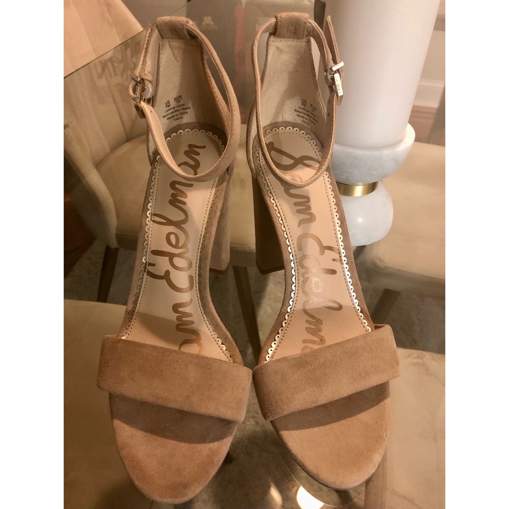 🔸 Sam Edelman Strappy Heels